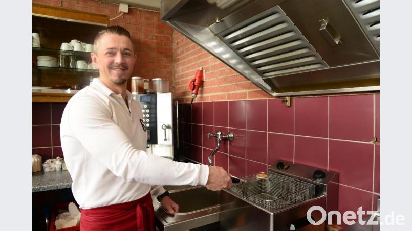 Viktor Sauerwein (37) ist der neue Pächter des Freibad-Kiosks. Bild: bey