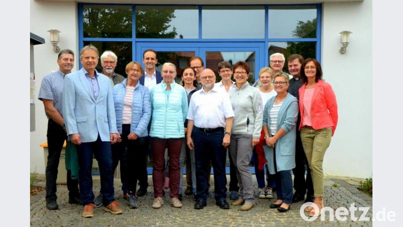Die Helfer sind voll motiviert und freuen sich auf ihre neue Aufgabe zum Wohl der Gemeindebewohner von Edelsfeld. Bild: aja