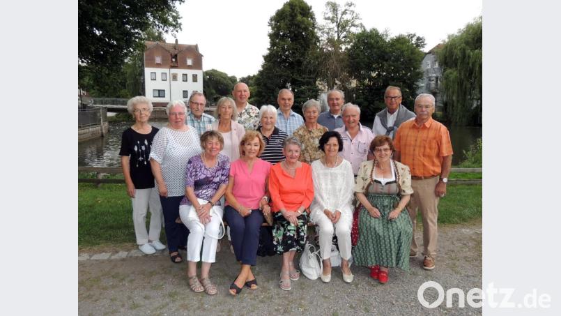 Die ehemaligen Schüler des Jahrgangs 1943/44 kommen in Grafenwöhr zum Klassentreffen zusammen. Bild: mor