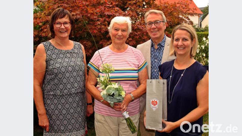 Mit Rosemarie Meier feiern Tochter Gabriela Bäumler (links), Heike Angerer und Reinhold Wildenauer (von rechts). Bild: R. Kreuzer
