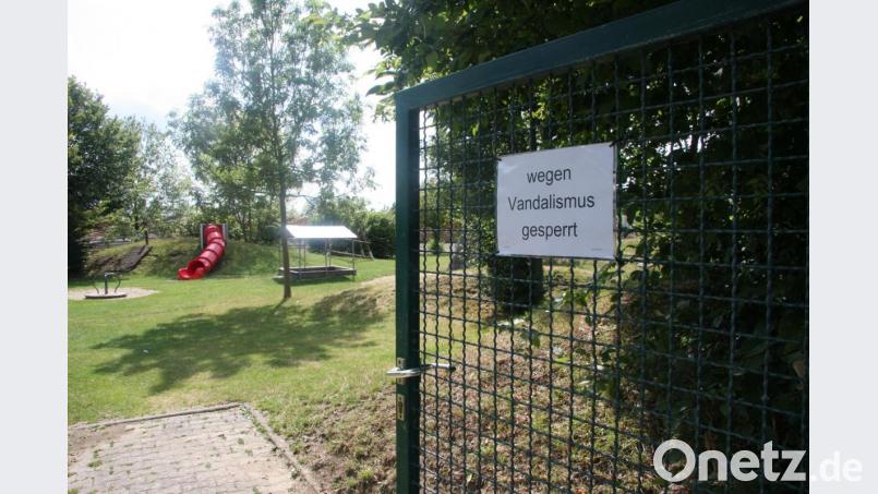„Wegen Vandalismus gesperrt“, informiert ein Schild am Eingang. Bild: wro