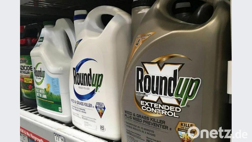 &quot;Roundup&quot; ist einer der bekanntesten Unkrautvernichter, der Glyphosat enthält. Bild: dpa/Haven Daley