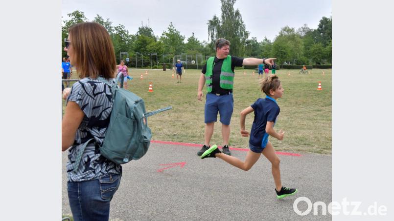 Amberger Piratentriathlon 2019 am 27.07.2019

&quot;Da geht es lang !&quot;

Bild: Ziegler Bild: Ziegler