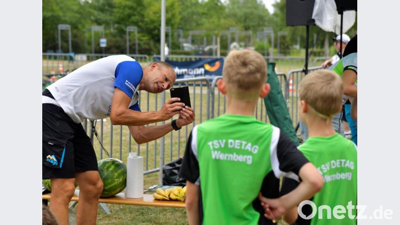 Amberger Piratentriathlon 2019 am 27.07.2019

Schnell noch ein Erinnerungsfoto für das Familienalbum

Bild: Ziegler Bild: Ziegler