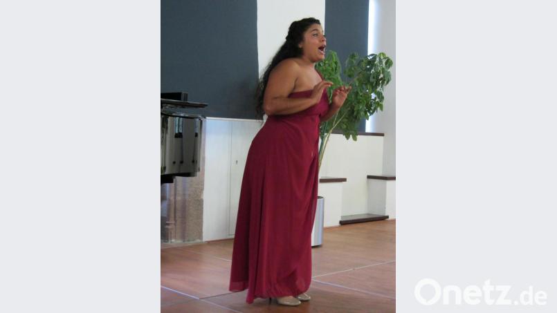 Mit Herzblut und Temperament gibt Lyanne Alvarado den Oscar aus Verdis &quot;Maskenball&quot;. Bild: aks