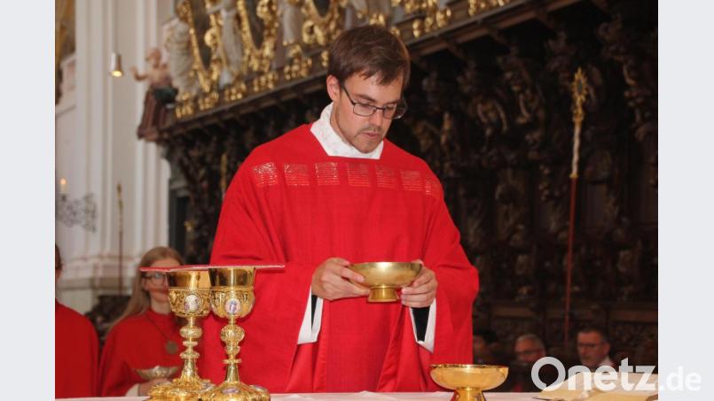 Pater Gregor Schuller feierte seine Nachprimiz in der Basilika Waldsassen. Bild: kro