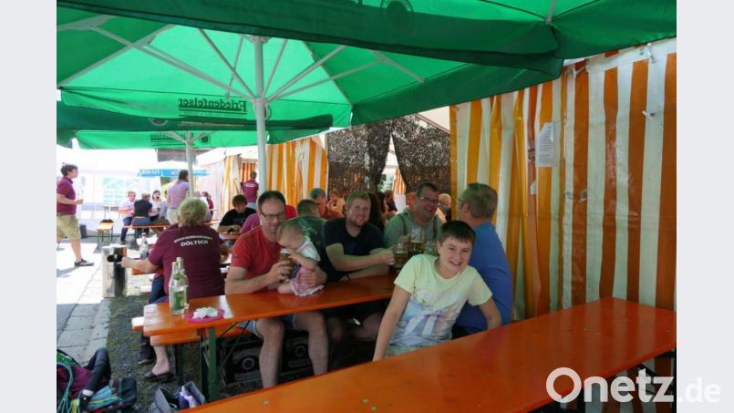 Groß und Klein sind beim Döltscher Dorffest vereint. Bild: ils