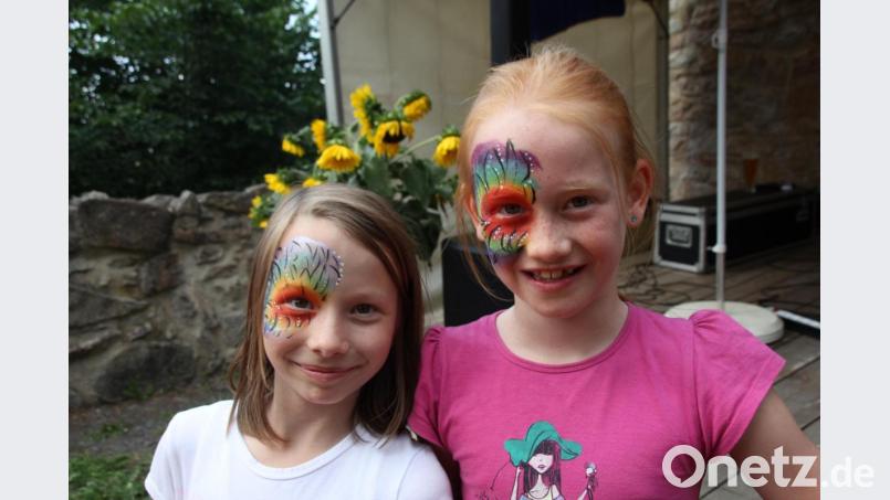 Zwei toll geschminkte Blumenmädchen Bild: frd