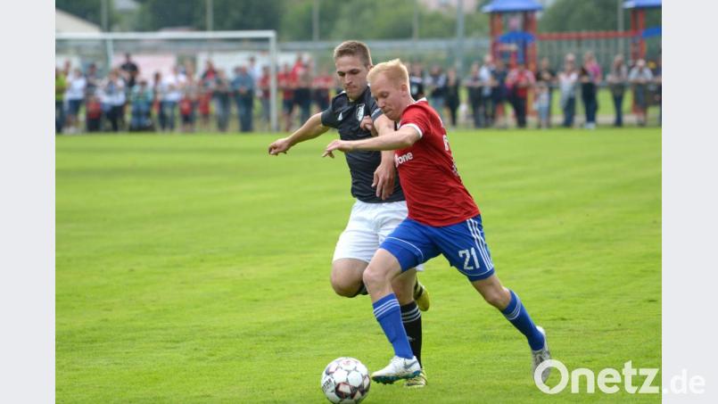 Schnell und effektiv: Der vierfache Torschütze Sascha Bigalke (rechts). Bild: ref