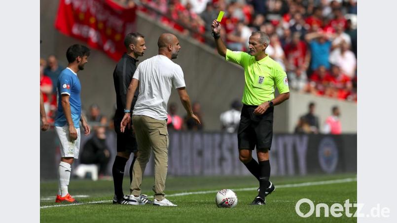 Pep Guardiola, Trainer von Manchester City, sah im englischen Supercup-Finale die Gelbe Karte wegen zu heftigen Reklamierens. Bild: agentur_dpa