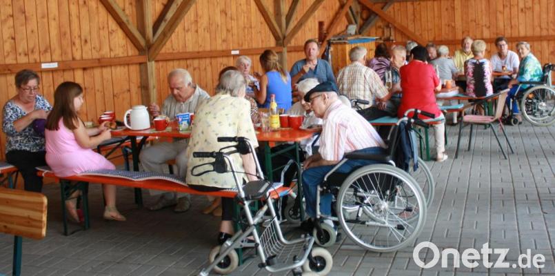 Für die Heimbewohner in der Seniorenresidenz hatte die AWO wieder ein Sommerfest organisiert. Bild: lk