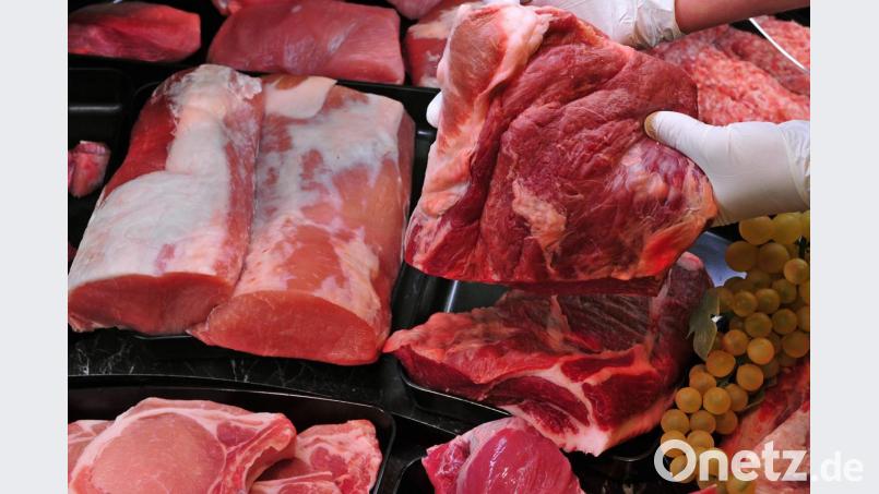 Verschiedene Agrarpolitiker sprechen sich dafür aus, die Mehrwertsteuerreduktion für Fleisch aufzuheben. Bild: Hendrik Schmidt