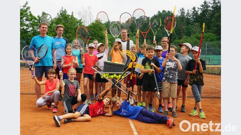Die Sommercamps bei der TG Neunkirchen sind der Renner. Am ersten Camp haben 17 Mädchen und Jungen teilgenommen. Bild: lst