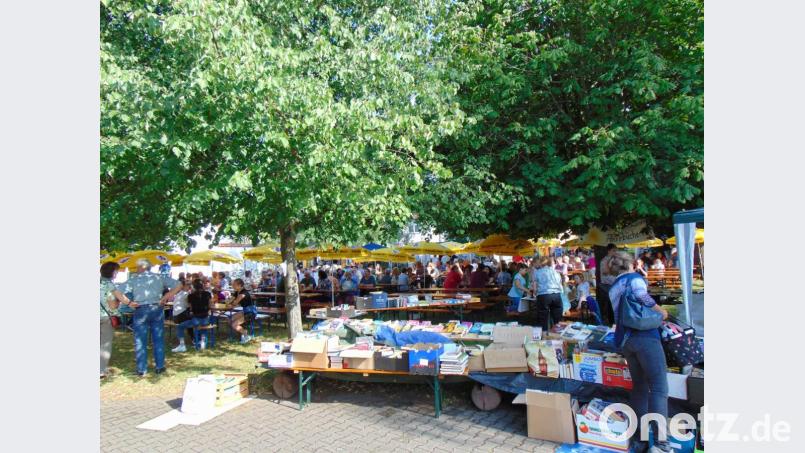 Viele Gäste feierten beim Pfarrfest von St. Konrad mit. Bild: exb