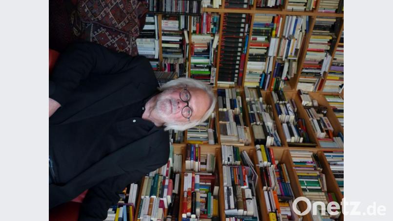 Der Schriftsteller Gerhard Roth in seiner Wiener Wohnung. Bild: Bernhard Setzwein