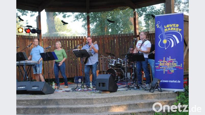 Lower Market feiern ihr 30-Jähriges. bei der Serenade in der Freizeitanlage. Bild: gag