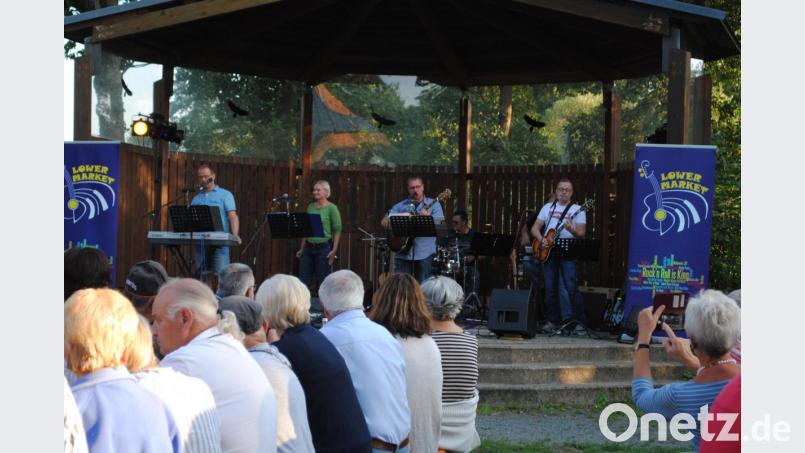 Alle Bänke sind besetzt Bild: gag