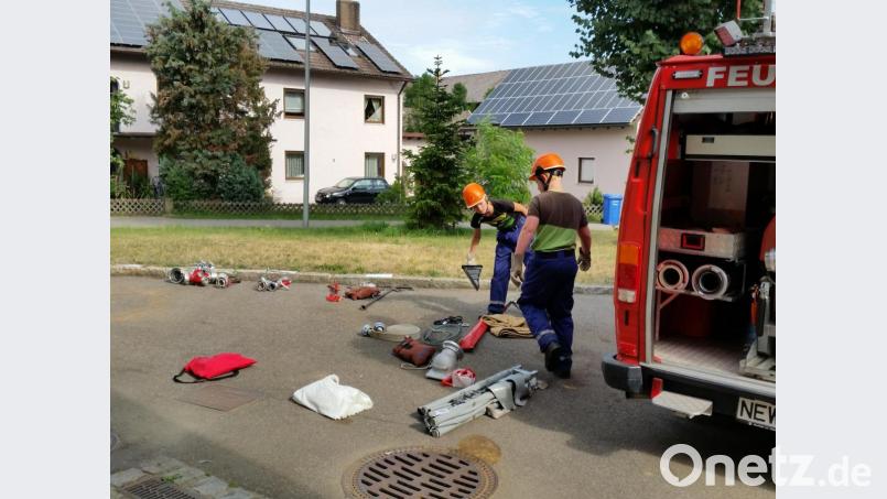 Die ausgewählten Gerätschaften innerhalb von 20 Sekunden in die Felder „Entnahme, Fortleitung, Abgabe sowie Kupplungen und Zubehör“ einzuordnen war ganz schön schwierig. Bild: dob