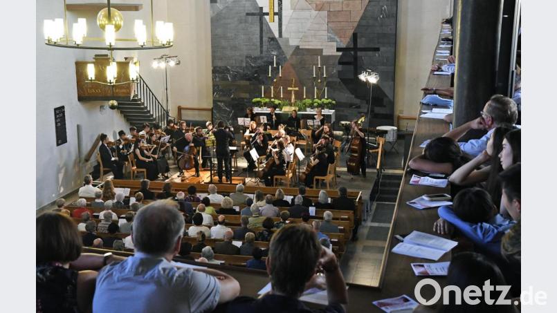Im Abschlusskonzert gedieh die Stimmung bis zum Siedepunkt. Bild: Petra Hartl