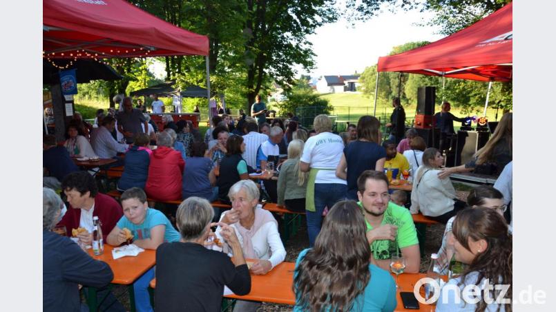 Das Kurparkfest des OWV war wieder ein großer Erfolg trotz des nicht gerade einladenden Wetters zu Beginn. Bild: gi