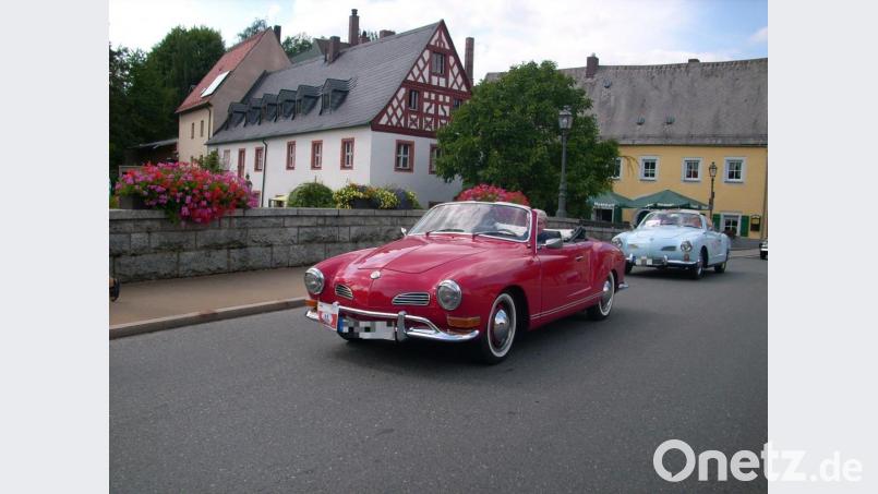 Bereits vor 10 Jahren fand die Touristik-Ausfahrt der Oldtimer statt. In wenigen Tagen wird sie, mit Start in Marktredwitz (Bild) , neu aufgelegt. Bild: Werner Härtl/exb