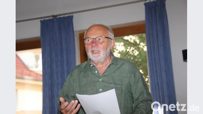 Als Verfechter der Oberpfälzer Mundart und als deren absoluter Kenner zeigte sich Dieter Radl aus Sulzbach, der beim Mundartabend geballt eine Menge Interessantes über unseren Dialekt den aufmerksamen Gästen des Abends vermittelte und dabei auch noch für beste Unterhaltung sorgte. Bild: ads