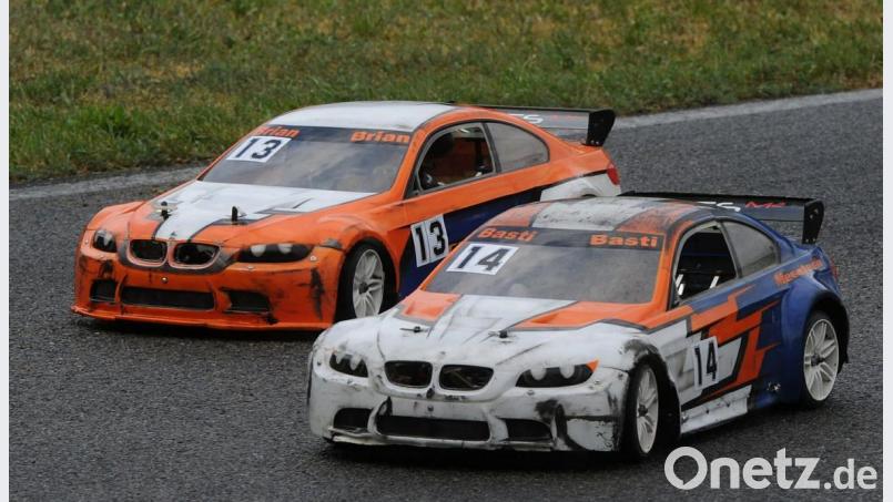 Mit seinem 3er BMW (Startnummer 13) heimste Sebastian Kulzer bei der Cup-Trophy den Klassensieg ein und wurde Dritter in der F1-Trophy. Bild: gf