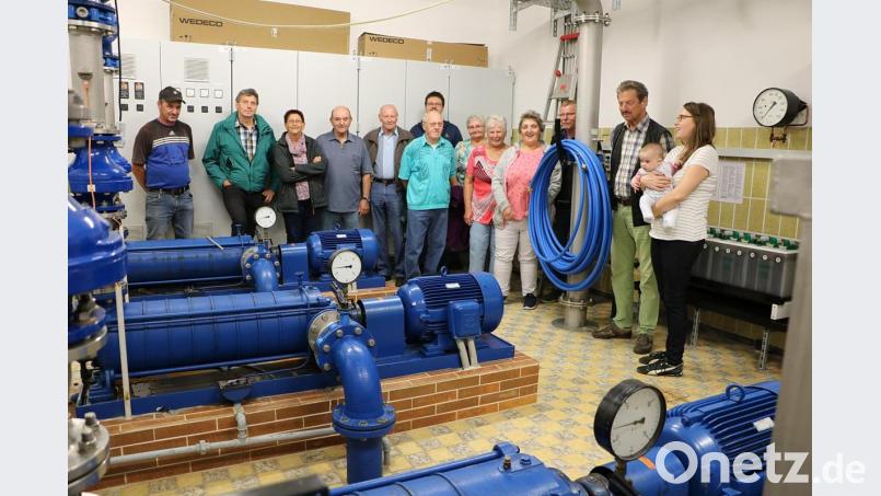 Mit einem guten Gefühl verlässt die Wählergemeinschaft Unsere Gemeinde das Wasserwerk in Stopfmühle. Bild: gru
