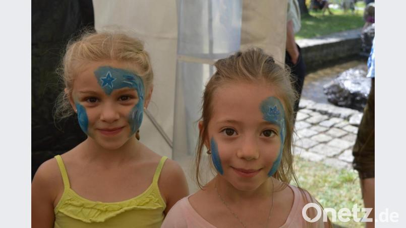 Phantasievolle Schminkmuster waren insbesondere bei den Mädchen gefragt. Bild: bej