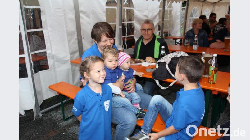 Für den „Königstreuen-Nachwuchs“ ist bestens gesorgt. Bild: frd