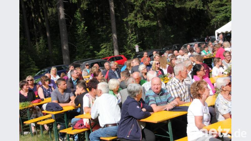 Tradition und Feste feiern an Mariä Himmelfahrt an der St. Niloauskirche bei Mähring. Bild: kro