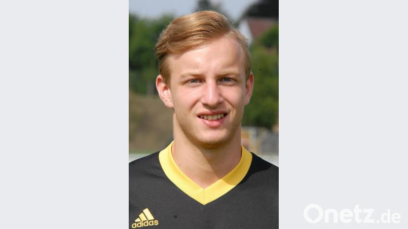 Der FC Tirschenreuth verlor bei der SpVgg Bayreuth II mit 1:3. Lukas Schön hatte in der zweiten Halbzeit die Chance zum 2:2. Bild: gb