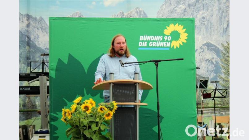 Anton Hofreiter machte deutlich: „Zum ländlichen Raum gehört ein vernünftiges Angebot an Bus und Bahn.“ Bild: stg