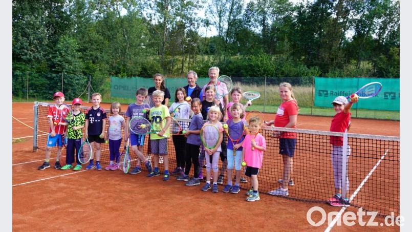 Ferienprogramm Tennis Bild: fvo