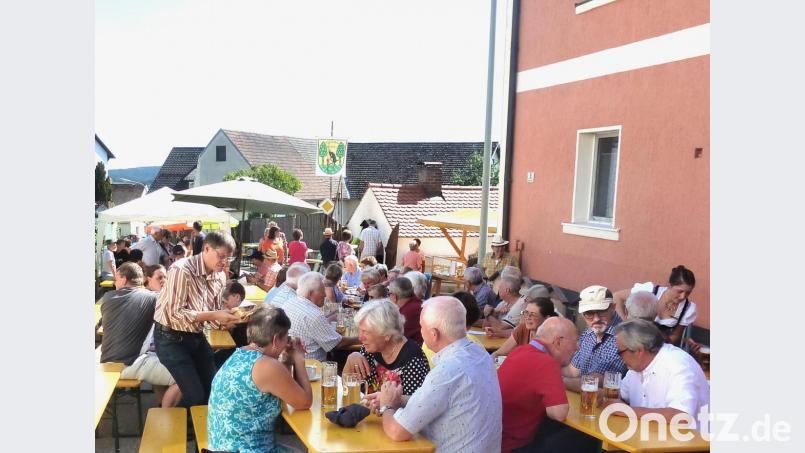 Auf das OWV-Backofenfest in der Hafnergasse wollten am Sonntagnachmittag viele nicht verzichten. Bild: es
