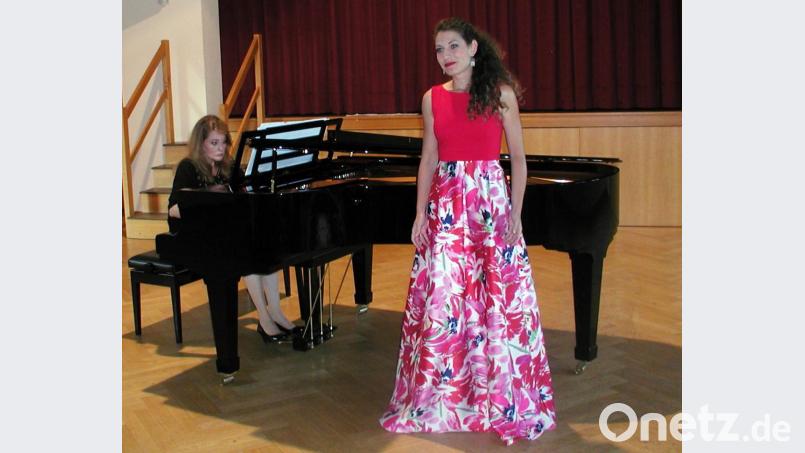 Lieder aus allen Musikepochen fordern den beiden Künstlerinnen alles ab. Bild: ld