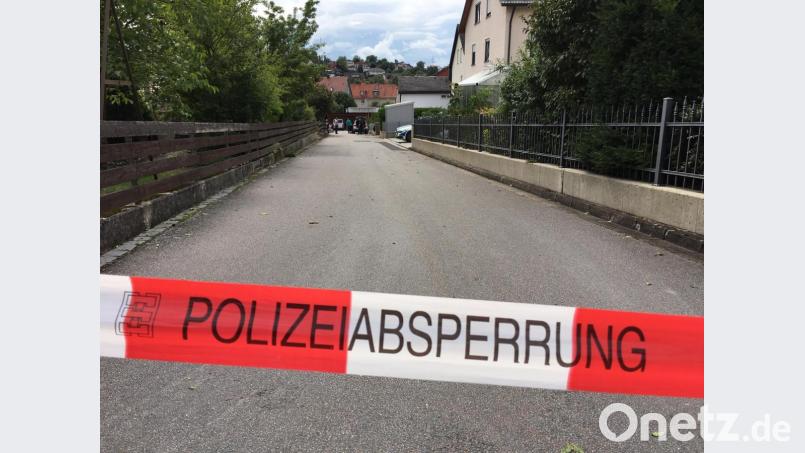 Das Gebiet um die Fundstelle ist abgesperrt. Bild: Petra Hartl