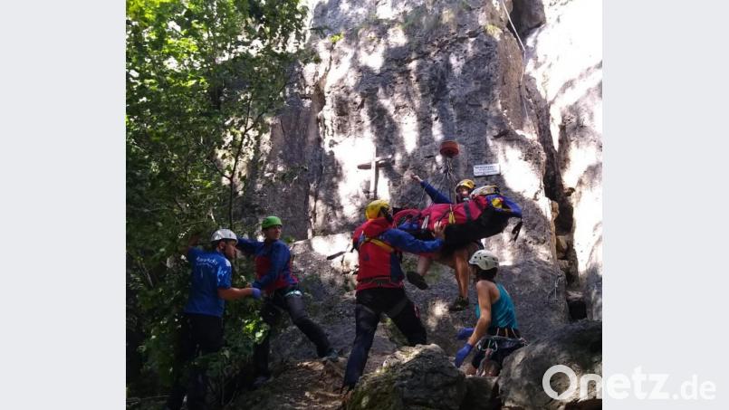 Ein 58-Jähriger ist am Sonntag beim Klettern von der Mittelbergwand gestürzt und musste gerettet werden. Bild: Maximilian Knab