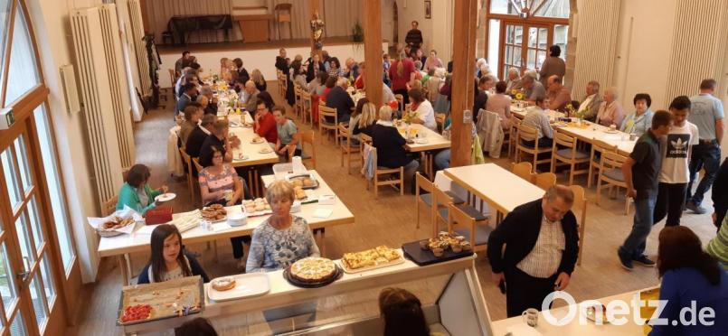 Beim Kulmainer Pfarrfest gibt es auch die ein oder andere Köstlichkeit. Bild: exb