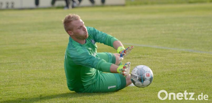 Auf Michael Ruppertim Tor des FV Vilseck kommt wieder einiges zu. Bild: ref
