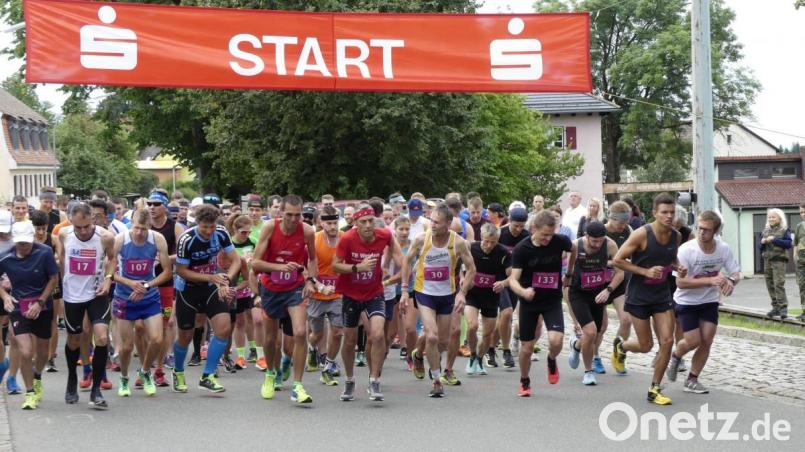 Mit 138 Läufern startete der elfte Paneuropa-Halbmarathon: Eine bisher nie dagewesene Rekordbeteiligung. Bild: eib