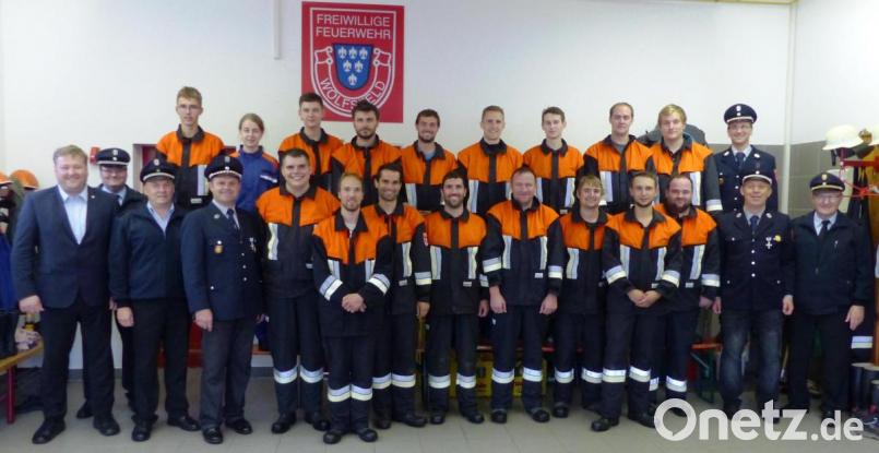 Die Teilnehmer der Feuerwehr Wolsfeld freuen sich mit (von links) Bürgermeister Stefan Braun, Helmut Braun, Alexander Graf sowie (rechts) Hubert Blödt über die bestandenen Leistungsabzeichen. Bild: jp
