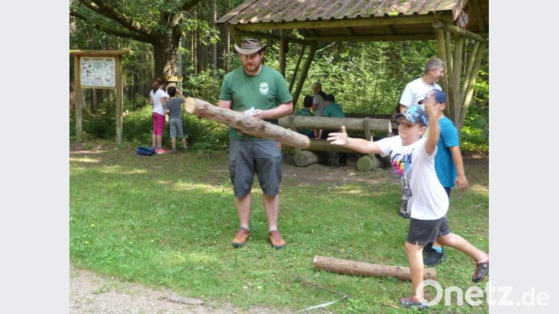 Für jeden geworfenen Meter gibt es einen Wertungspunkt. Bild: rn