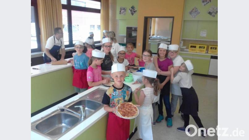 Pizza à la Eigenkreation stand auf der Speisekarte der 16 jungen Köche. Bild: wrt