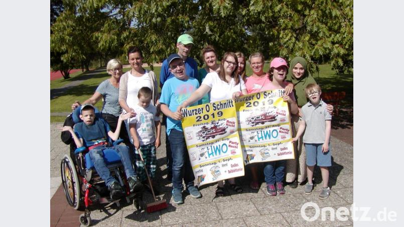 Auch in diesem Jahr werden die &quot;Festlrocker&quot;, die jungen Erwachsenen des HPZ Irchenrieth den Wurzer O`Schnitt besuchen. Bild: tok