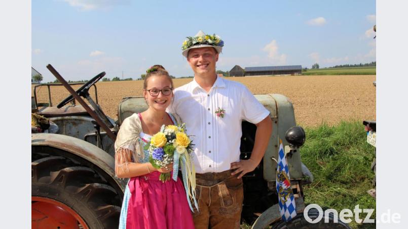 Tobias Respondek und Leonie Schwab wurden das neue Oberkirwapaar. Bild: bjo