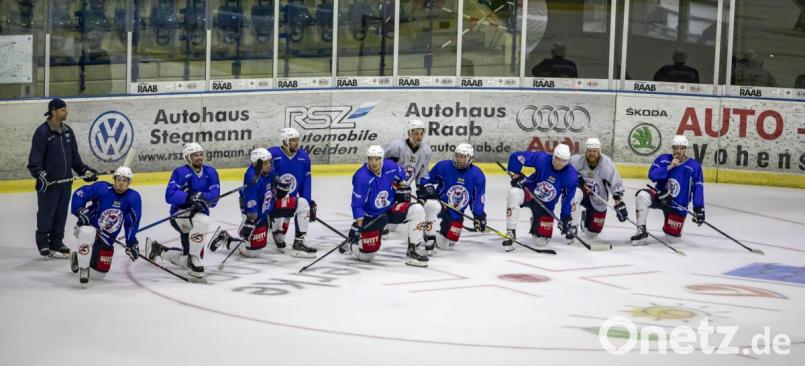 Beim öffentlichen Training hatten sich die Blue Devils erstmals in dieser Saison präsentiert. Beim Stadionfest können die Fans ihre Lieblinge nun hautnah erleben. Bild: tow