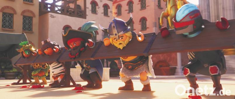 Valera (von links), Ook-Ook, Pirat Bloodbones, Charlie und Nola sitzen in der Falle in einer Szene des Films "Playmobil: Der Film". Bild: Concorde Filmverleih GmbH/dpa