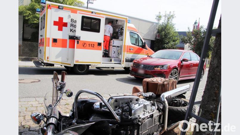 Das Motorrad war vorher in den Passat geprallt Bild: jma