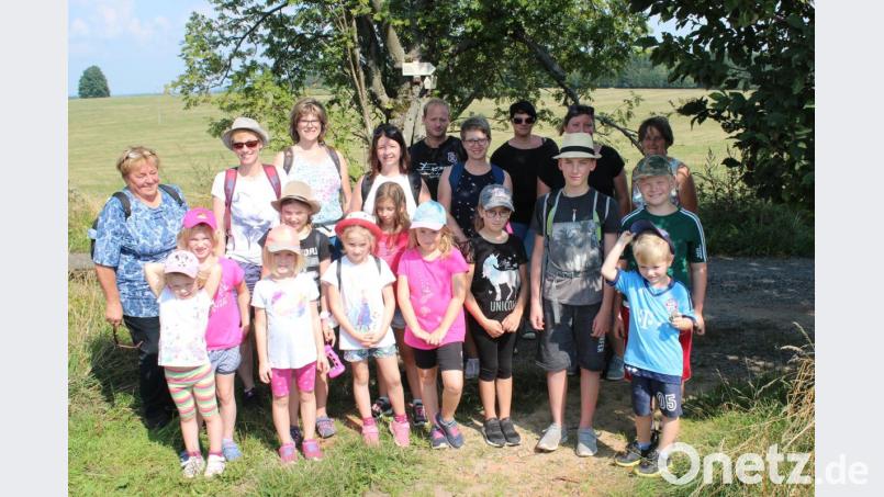 Die Gruppe der Wanderer mit Organisatorin Ingrid Leser (links). Bild: Susanne Forster
